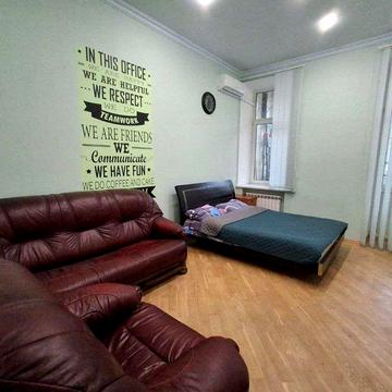 Палац Спорту, Вул. Еспланадна 2, 2к квартира, світло не вимикають!