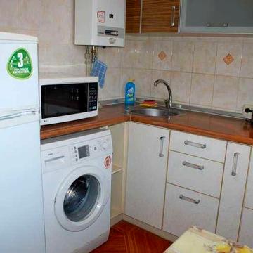 Сдам 2х ком квартиру в центре, ул. Каразина!