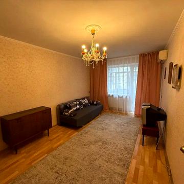 Новокримська вул., 2