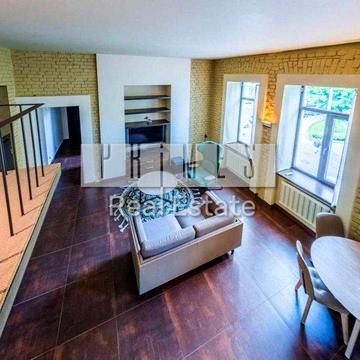 Продаж 2к квартири, вул. Лисенка, центр, Золоті ворота