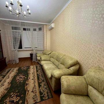 Продам 2-кімнатну квартиру на Лабораторному пров. 6!