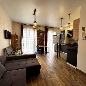 Ювілейний пров., 17/6