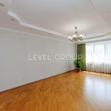 Продаж квартири Здолбунівська, 3Г, Дарницький район трикімнатна