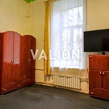 Продаж 2 кімнатної квартири, Богдана Хмельницького 10а, центр