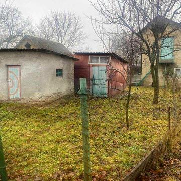 Будинок (літня кухня) із садом в смт Вовковинці, Хмельницька обл.