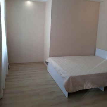 Євгена Чикаленка вул., 95