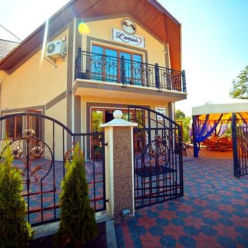 Романа Шухевича вул., 2