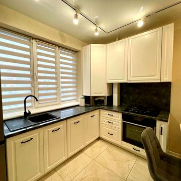 Трамвайна вул. (Революційна), 3в