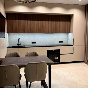 МакДоналдс. Світло НЕ виключають. Перша здача 2+ к. квартири. Центр