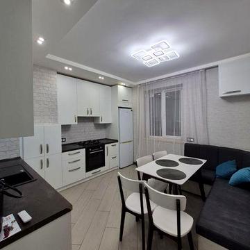 Оренда 2 кім квартири в новобудові