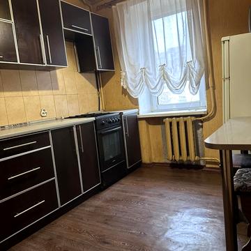 Василя Макуха вул. (Червонопартизанська), 3