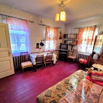 Будинок.Вул.Височина Поруч з Фанклуб.