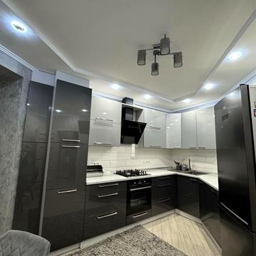 Радистів вул., 34