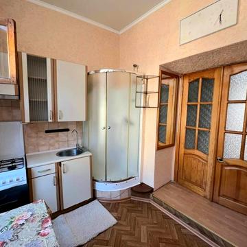 10 Квітня вул., 20