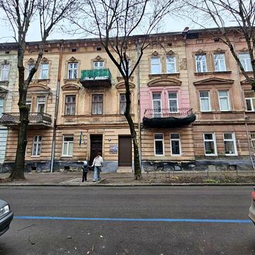 Двохкіматна квартира  на Бернарда Меретина