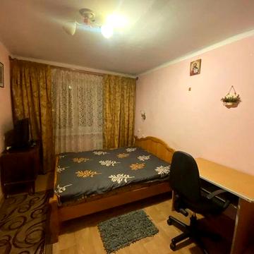 Сдам 2 комн квартиру на Заболотного Добр дорога, газ,рядом школы,транс