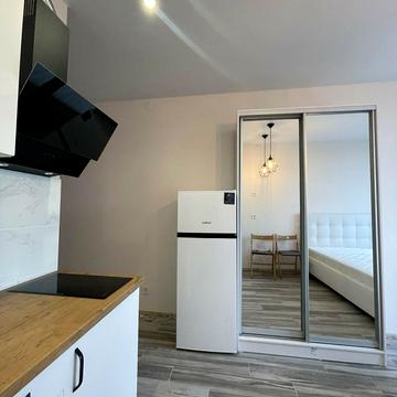 Київська, 2М