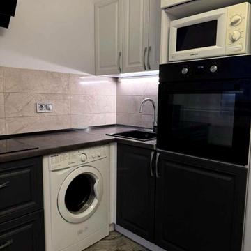 Сергія Данченка вул., 32