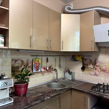 Продається однокімнатна квартира в районі Ніогаза