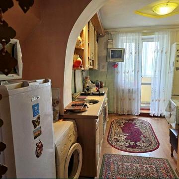 Здам/продам 2 кімнатна квартира біля 5 школи +кабінет+підвал  індивіду