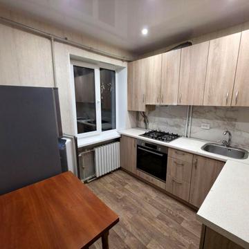 Аренда 2к квартиры с ремонтом,  12 квартал