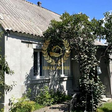 Продам будинок в смт Гребінки