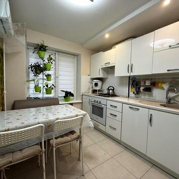 Запорізьке шосе, 16