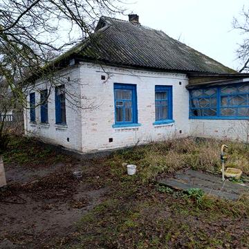 Будинок знаходиться в живописьній місцевісті с.Хоцькі.