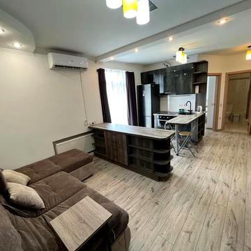 Райдужна вул., 44