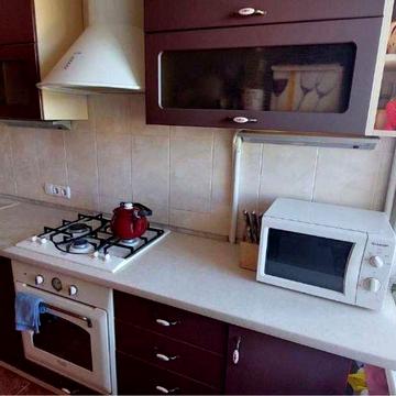 Сдам квартиру на три комнаты