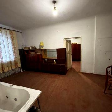 Продам 2 х. ком. Соц Город ,(Центр)