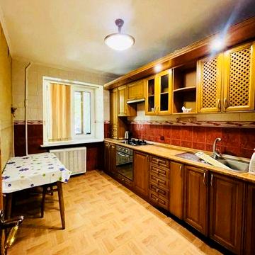 4 к .квартира Ярослава Мудрого (Глушко)/Киевский рынок