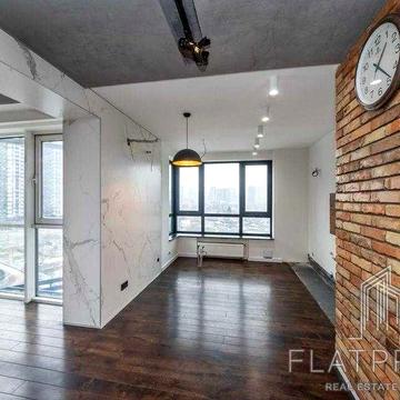 Дарницький р-он, вул. Зарічна, 1В. 3 кімнатна квартира