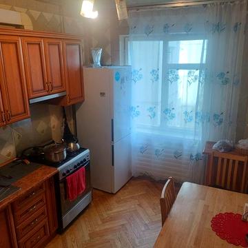 Чорних Запорожців 47/1  ( Леваневского 47/1)  трикімнатна квартира