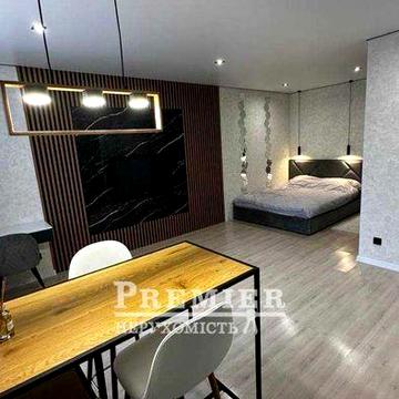 Продам однокімнатну квартиру в новому ЖК