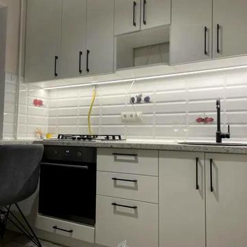 Метробудівська вул., 5