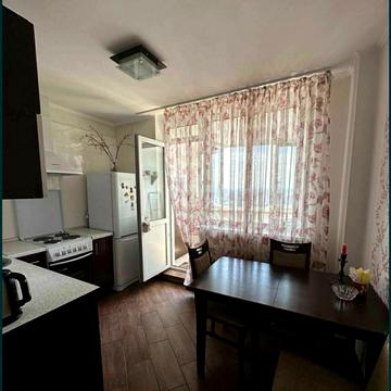 Червоної Калини просп. (Володимира Маяковського), 68