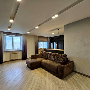 Кадетський Гай вул., 3