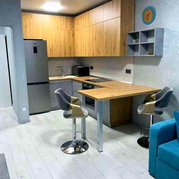 Драгоманова вул., 10