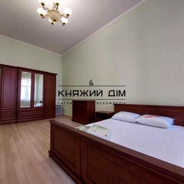 Антоновича вул. (Горького), 7-Б