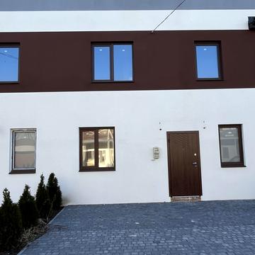 Весняний провулок, 12