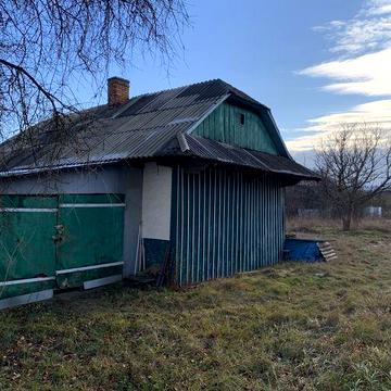 Будинок під знос. Центр. Лужани