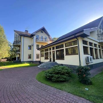 Садова вул., 112