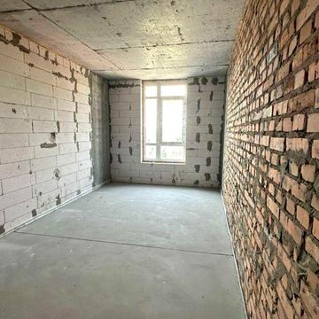 Простора 2-кімнатна квартира для сім’ї — 15 хвилин метро