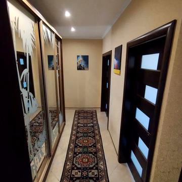 Здається двохкімнатна квартира біля Епіцентру.Власник.