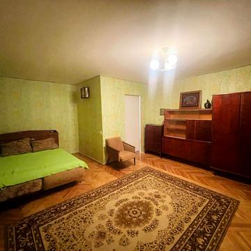 Машинобудівна вул., 8