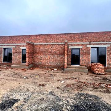 Сільська вул., 10