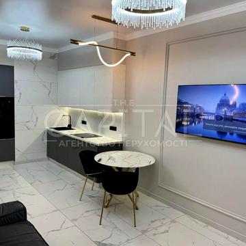 Берестейський просп. (Перемоги), 11