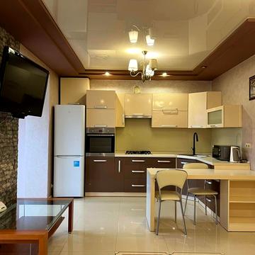 Вячеслава Чорновола вул., 60