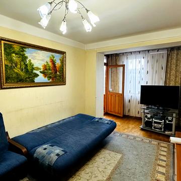 Машинобудівна вул., 27